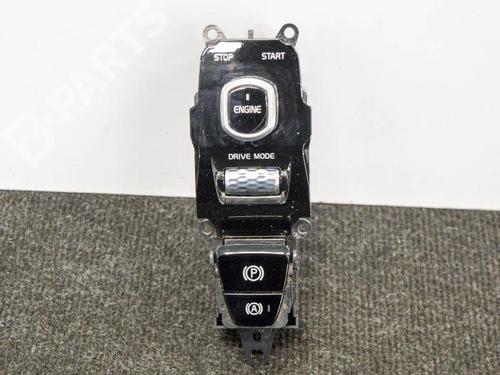 Used Switch VOLVO XC90 II (256) D5 AWD (235 hp) 8836587