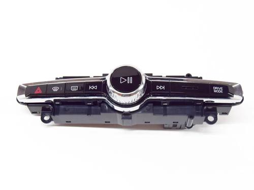 Used Switch Switch VOLVO XC40 (536) T4 AWD (190 hp) 7901469 7901469