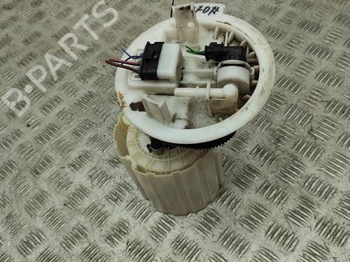 Used Fuel pump MERCEDES-BENZ CLA Coupe (C117) CLA 180 (117.342) (122 hp) 26511604