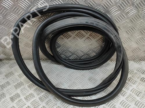 Rubber door seal PORSCHE MACAN (95B) 3.0 S Diesel | BP16535231C142