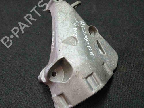 Used Support SKODA ROOMSTER (5J7) 1.4 TDI (80 hp) 14653547