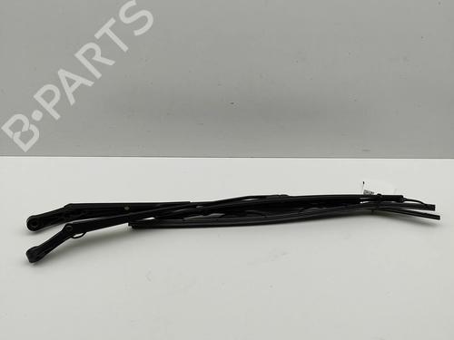 Used Front windshield wiper arm Front windshield wiper arm 37797675 37797675