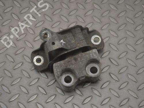 Used Engine mount FIAT 500L (351_, 352_) 1.4 (199LYB1B) (95 hp) 30246439