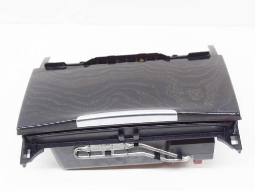Used Ashtray MERCEDES-BENZ CLS (C218) CLS 250 CDI / BlueTEC / d (218.303, 218.304) (204 hp) 14618925