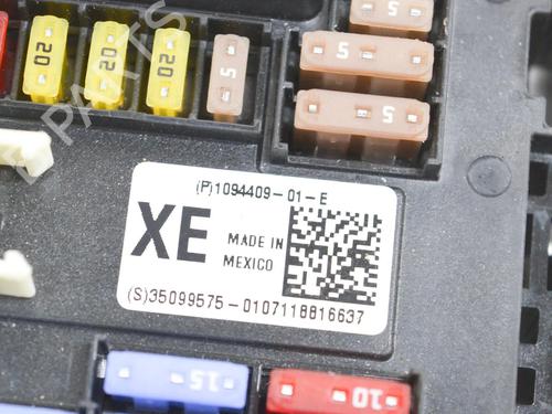 Fuse box TESLA MODEL X (5YJX) P100D AWD | BP8838749E1  - Image 7