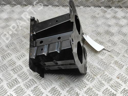 Støtfangerbærejern Støtfangerbærejern TOYOTA bZ4X (_EAM1_) EV (XEAM10) (204 hp) 36782734 36782734