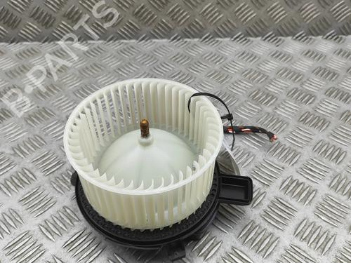 Used Heater blower motor Heater blower motor BMW X6 (G06, F96) xDrive 30 d Mild-Hybrid (298 hp) 32525454 32525454