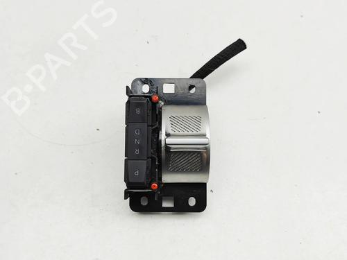 Used Gear lever Gear lever PEUGEOT 2008 II (UD_, US_, UY_, UJ_, UR_, UC_) e-2008 (UKZKXZ) (136 hp) 33549800 33549800