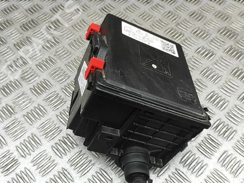Fuse box PEUGEOT 3008 II SUV (MC_, MR_, MJ_, M4_) Hybrid 180 (M4DGLU) | BP30178402E1