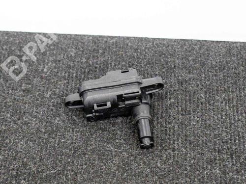 fuel-flap-audi-q3-8ub-8ug-20-tdi-audi-4m0862153-2011-2012-2013-2014-2015-2016-2017-2018-2019-2020-6749007 main image