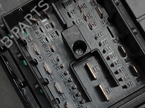 Fuse box SAAB 9-3 Convertible (YS3F) 2.0 t | BP25219230E1  - Image 5