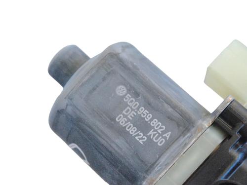 Right front window motor VW GOLF VIII (CD1, DA1) 1.5 TSI | BP33366468E20  - Image 5