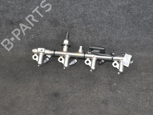 Used Injection rail MERCEDES-BENZ C-CLASS (W204) C 180 Kompressor (204.046) (156 hp) 6728201