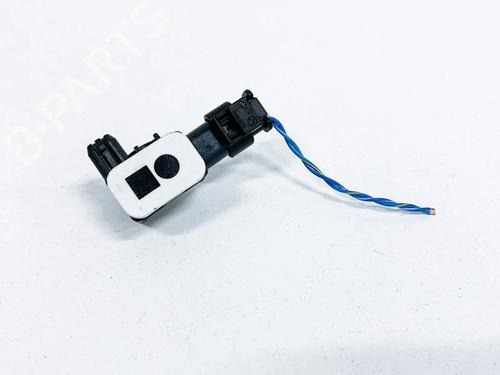 Used Electronic sensor BMW 3 (F30, F80) 330 e (252 hp) 8833880
