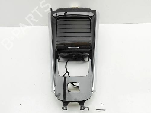 Middle console MERCEDES-BENZ EQA (H243) EQA 250 (243.701) | BP33732245I22 - Image 2