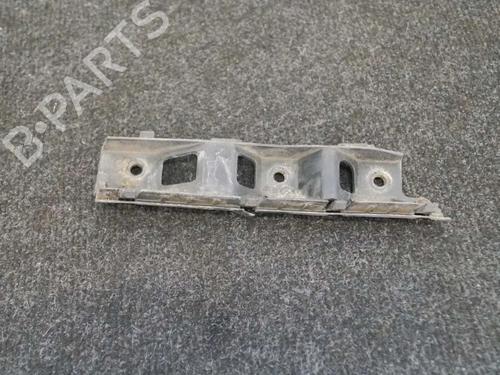 Kofangerbeslag foran Kofangerbeslag foran VW PASSAT B6 (3C2) 2.0 TDI (170 hp) 14657225 14657225