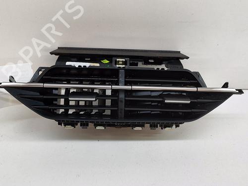 Used Air vent PEUGEOT 2008 II (UD_, US_, UY_, UJ_, UR_, UC_) 1.2 PureTech 130 (USHNS, URHNS) (130 hp) 28553209