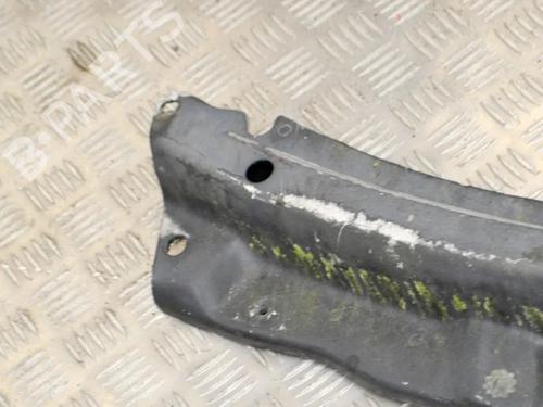 Crossmember LAND ROVER RANGE ROVER III (L322) 3.0 D 4x4 | BP8841333C162