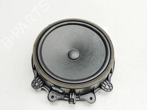 speaker-tesla-model-3-5yj3-2017-33697608 main image