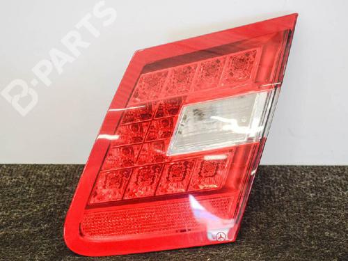 Used Third brake light Third brake light MERCEDES-BENZ E-CLASS (W212) E 220 CDI (163 hp) 6740736 6740736