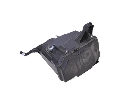 fuse-box-mercedes-benz-e-class-w213-2016-33353338 main image