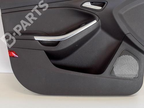 Used Left front door panel Left front door panel FORD FOCUS III 2.0 ST (250 hp) 6864158 6864158