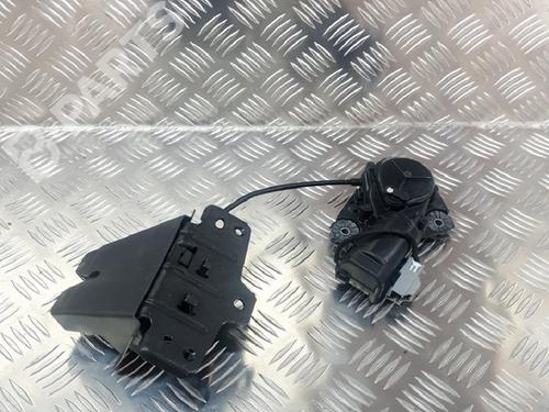 tailgate-lock-volvo-xc90-ii-256-d5-awd-volvo-31349975-2014-7798091 main image