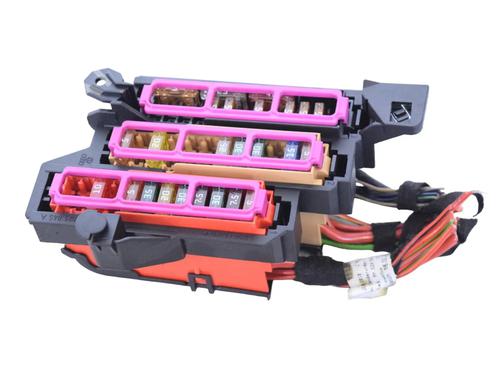 Used Fuse box AUDI A5 Convertible (8F7) 3.0 TDI quattro (240 hp) 30254884