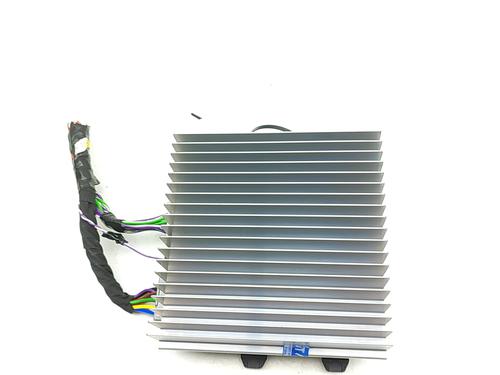 Used Electronic module Electronic module TESLA MODEL Y (5YJY) Long Range All-wheel Drive (514 hp) 33625334 33625334