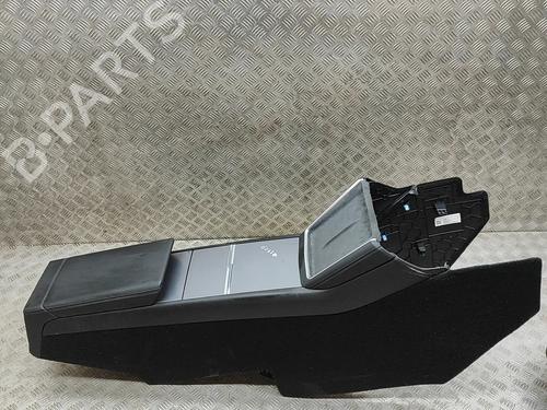 Midtkonsoll Midtkonsoll TESLA MODEL Y (5YJY) EV (347 hp) 33464898 33464898