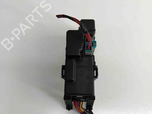 Used Fuse box VOLVO V70 III (135) D5 (205 hp) 25788282
