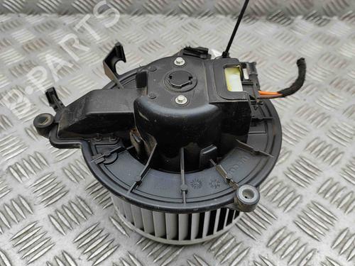 Used Heater blower motor IVECO DAILY VI Platform/Chassis 33S14, 35S14, 35C14, 38S14 (136 hp) 29404640