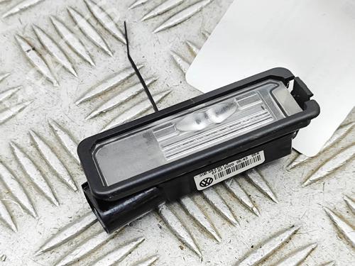 Luz matrícula Luz matrícula VW GOLF VIII (CD1, DA1) 1.5 eTSI (150 hp) 39546295 39546295