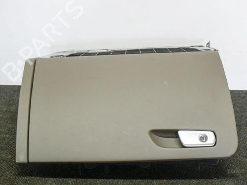 Used Glove box AUDI Q5 (8RB) 3.0 TFSI quattro (272 hp) 6765671