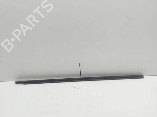 Dørliste Dørliste PEUGEOT 2008 II (UD_, US_, UY_, UJ_, UR_, UC_) e-2008 (UKZKXZ) (136 hp) 34560521 34560521