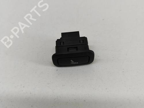 Used Switch TOYOTA YARIS (_P13_) 1.5 Hybrid (NHP130_, NHP130) (101 hp) 19743654