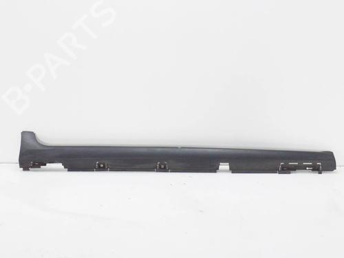 Højre sidekjole Højre sidekjole CITROËN C3 III (SX) 1.2 VTi 82 (82 hp) 14615564 14615564