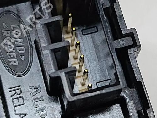 Switch LAND ROVER RANGE ROVER SPORT II (L494) 3.0 SDV6 4x4 | BP27773287I30 