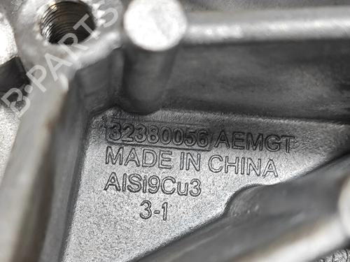 Støtte VOLVO XC40 (536) Recharge AWD | BP28550936C155 