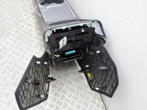 Console centrale TESLA MODEL Y (5YJY) Long Range All-wheel Drive | BP39073840I22 - Image 4