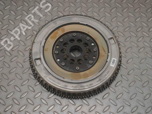 Used Flywheel VOLVO XC40 (536) B4 Mild-Hybrid (197 hp) 30249358