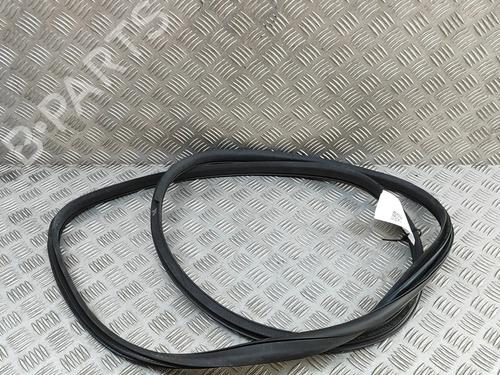 Used Rubber door seal Rubber door seal INFINITI Q30 1.6 (156 hp) 33372156 33372156