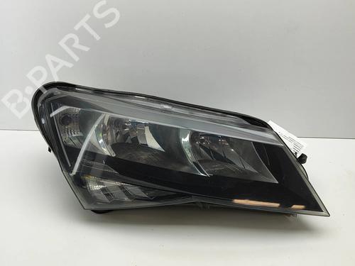 Used Right headlight SKODA SUPERB III (3V3) 1.6 TDI (120 hp) 32118920