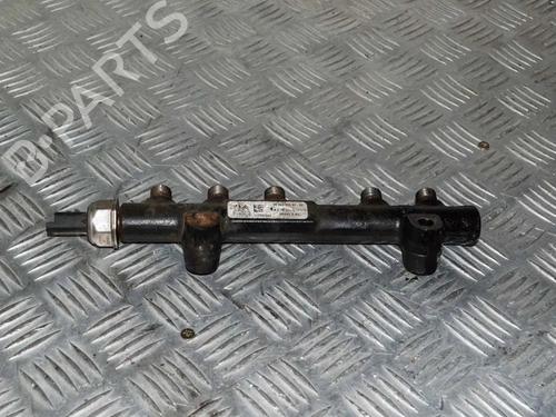 Used Injection rail VOLVO C30 (533) D2 (115 hp) 6718551