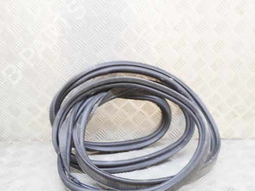 Rubber door seal TESLA MODEL X (5YJX) P100D AWD | BP15376430C142