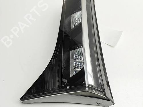 Used Right tailgate light SUZUKI SX4 S-Cross (JY) 1.4 Hybrid (Mild Hybrid) (AKK 414) (129 hp) 30708595