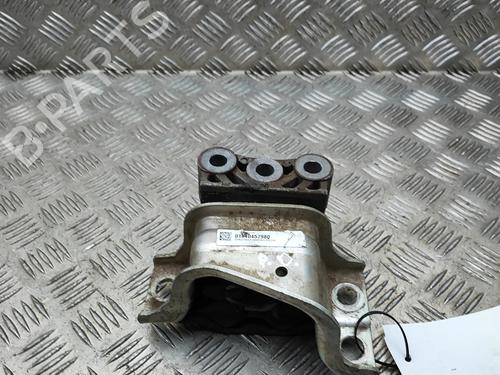 Used Engine mount Engine mount 37598788 37598788