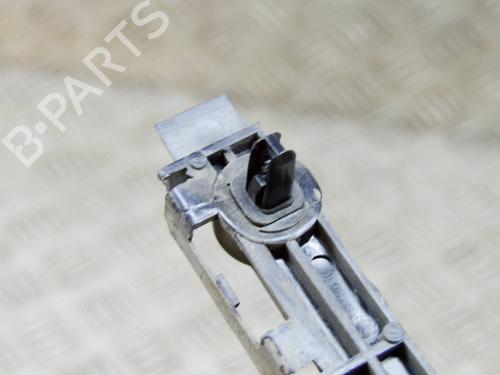 Kofangerbeslag bag TESLA MODEL S (5YJS) 85 | BP14646910C159 