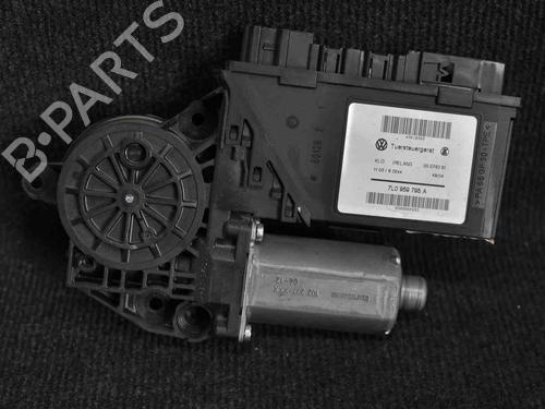 Rudehejsemotor bagstkærm venstre VW TOUAREG (7LA, 7L6, 7L7) 3.0 V6 TDI (225 hp) 6720341