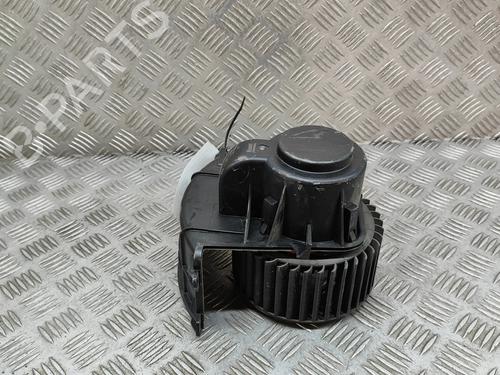 Used Heater blower motor VW TRANSPORTER T5 Bus (7HB, 7HJ, 7EB, 7EJ) 2.0 TDI (140 hp) 21078101